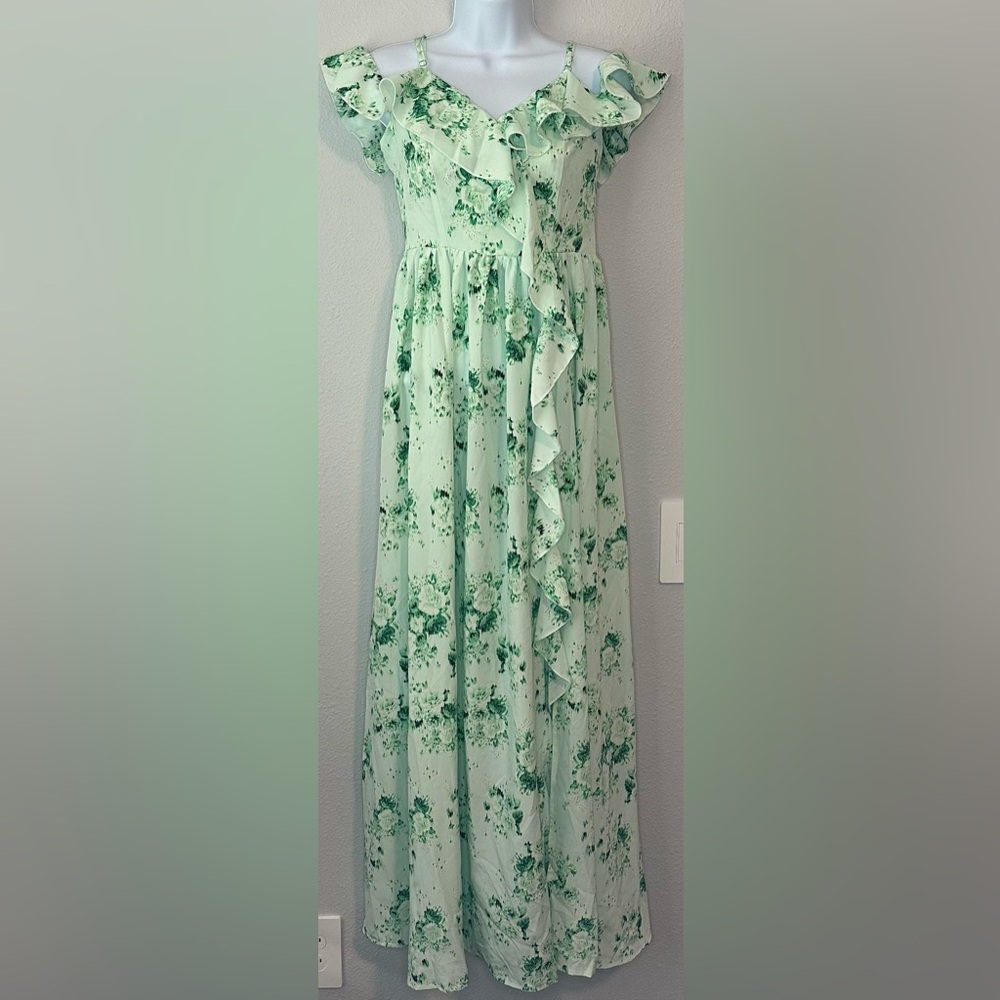 Toleen Women’s Mint Green Floral Floor Length Dress NWT Size Small